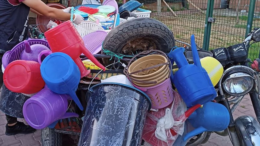 EŞYA YÜKLÜ MOTOSİKLETİN SEPETİNDEN 77 kilo 450 gram esrar çıktı