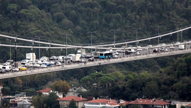 Fatih Sultan Mehmet Köprüsü’nde İNTİHAR TRAFİĞİ