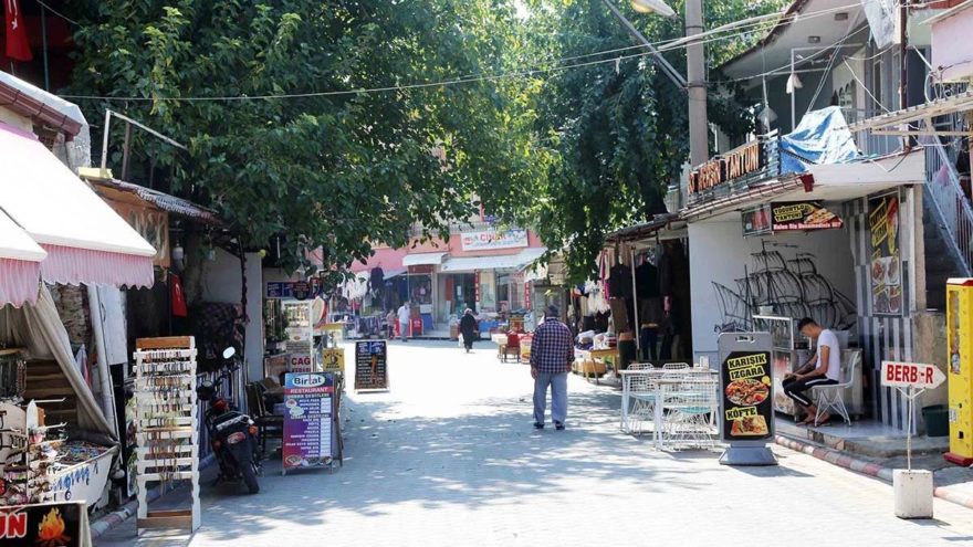 Turizmin gözbebeğinde ESNAFA İCRA YAĞIYOR