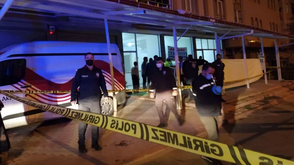 Polis memuru KOMŞUSUNA KURŞUN YAĞDIRDI
