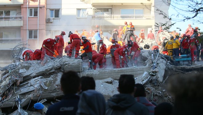 İzmir’de son durum: CAN KAYBI 111 OLDU!