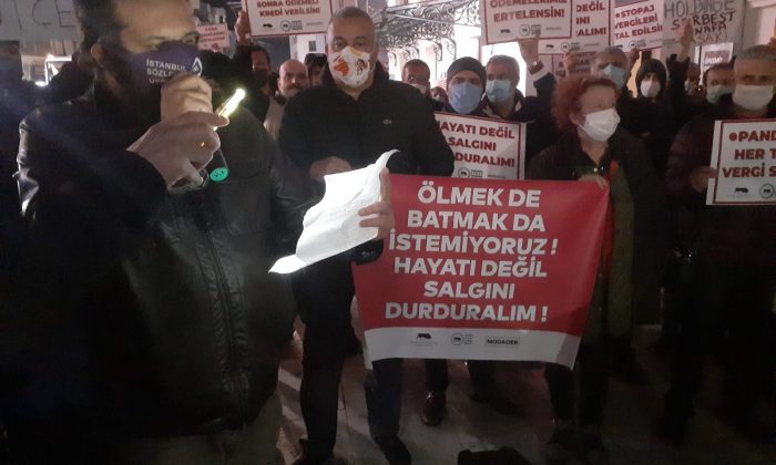 Kadıköy esnaflarından, PANDEMİ KISITLAMALARINA KARŞI DEVLET DESTEĞİ ÇAĞRISI