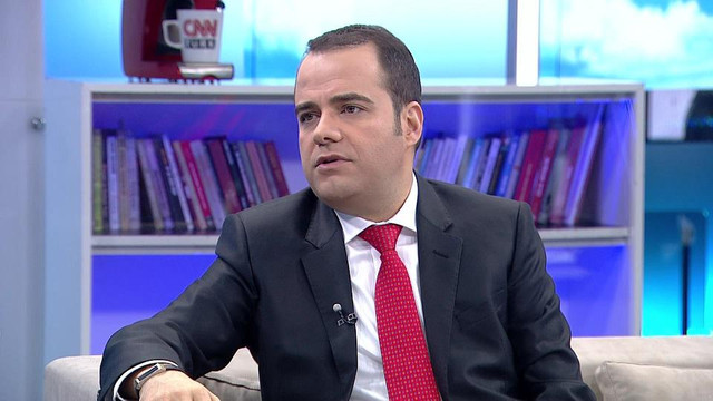 Ekonomist Özgür Demirtaş’tan faiz yorumu : ÇATIR ÇATIR ARTTIRDILAR