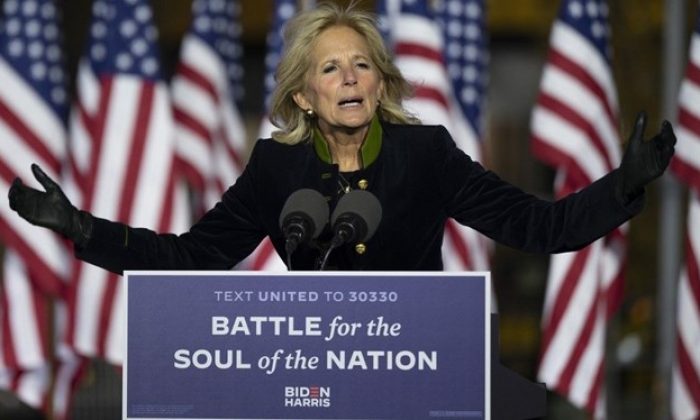 Huzurlarınızda ABD’nin yeni First Lady’si İNGİLİZCE ÖĞRETMENİ JILL BIDEN