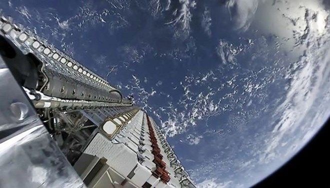 Şimdi de yörüngeden internet! STARLINK ÇOK YAKINDA