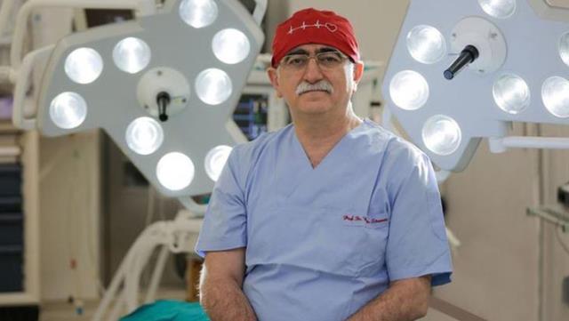 “Aşı olmayan vatan hainidir ” diyen PROF. SÖNMEZ’E DAVA AÇILDI